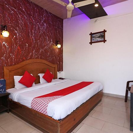 Oyo 80678 Shreenath Residency Yeni Delhi Dış mekan fotoğraf